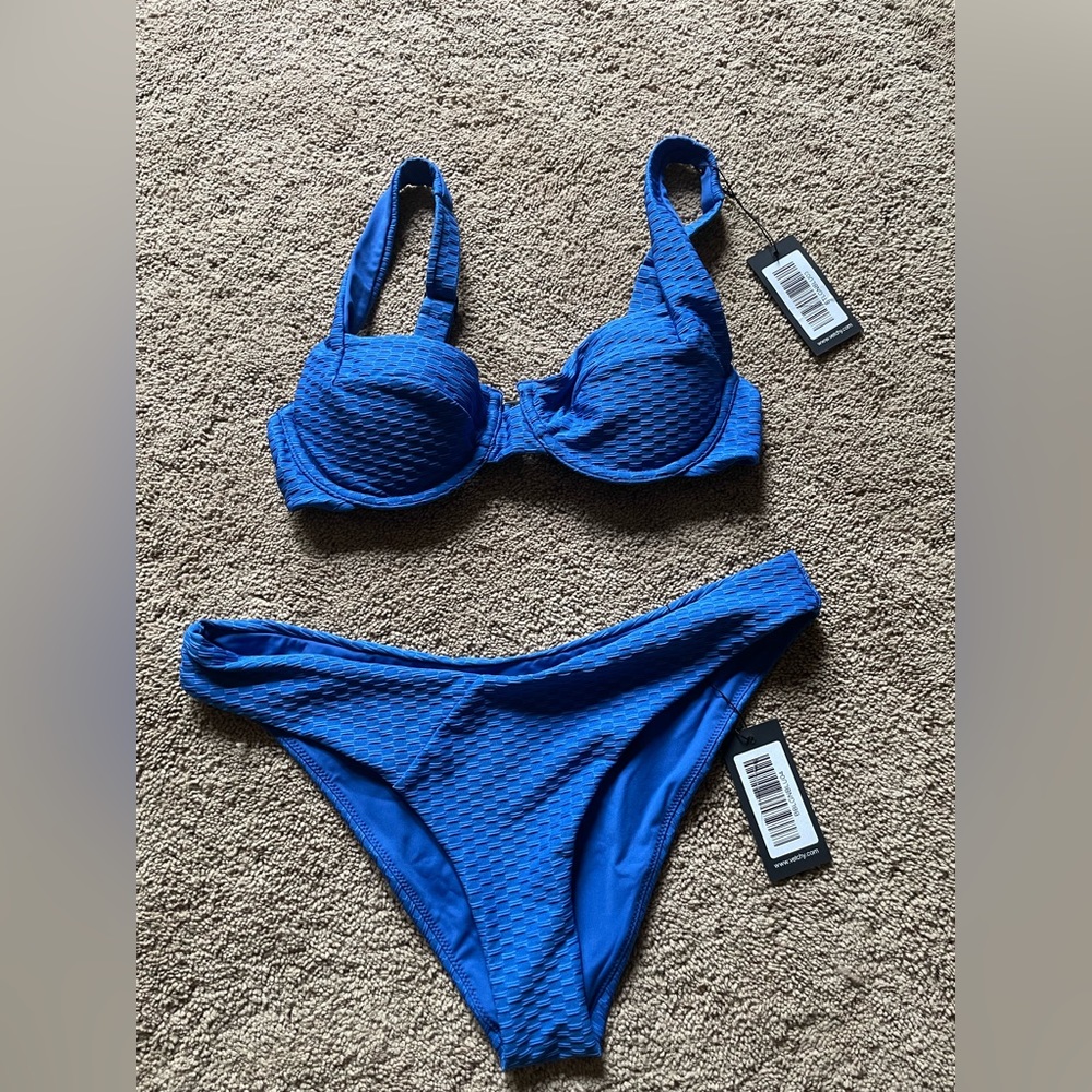 Vetchy Bikini